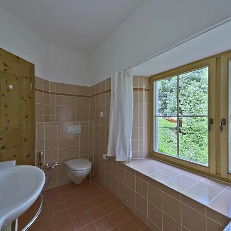 Chesa Domiziana - アパート サメーダン