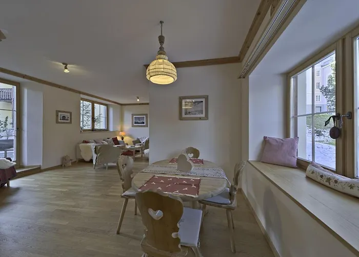 Chesa Domiziana - * Samedan